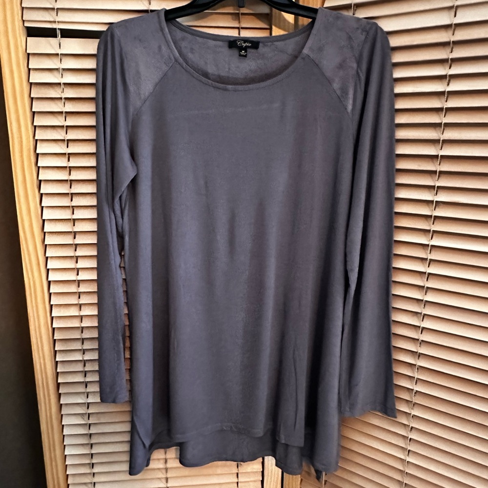 Cupid brand- Ladies long sleeve tunic top
